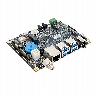 ����� ����� AVerAI Carrier Board D131