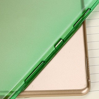 ����� �������  Ultra Clear Soft Silicone TPU Case Cover Protector For ipad Pro 10.5 Inch Table