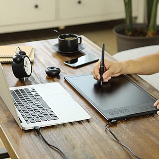 ��� ����� �������� Huion Inspiroy Q11K V2